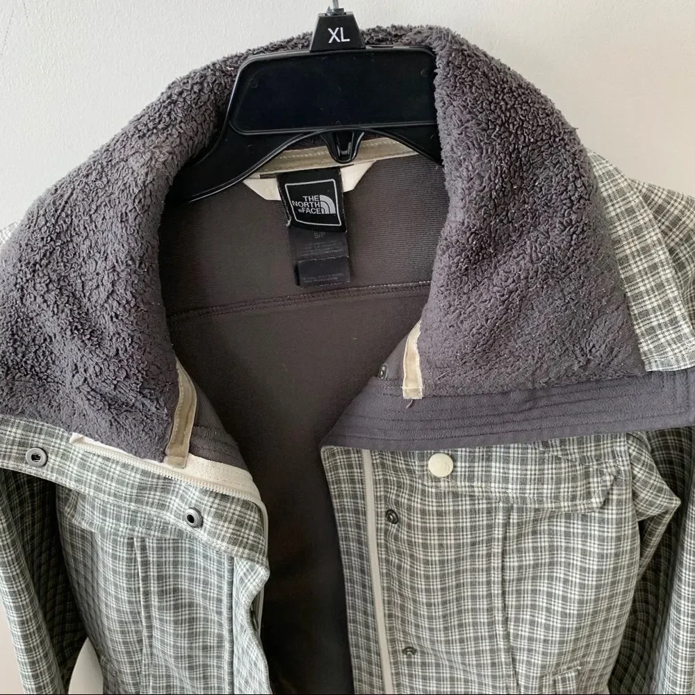 Women’s The Northface Jacket Sz S/P gray plaid - Picture 4 of 6